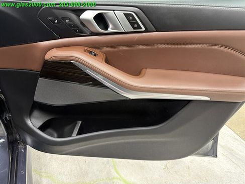 Used 2019 BMW X5 xDrive40i w/ M Sport Package image 26