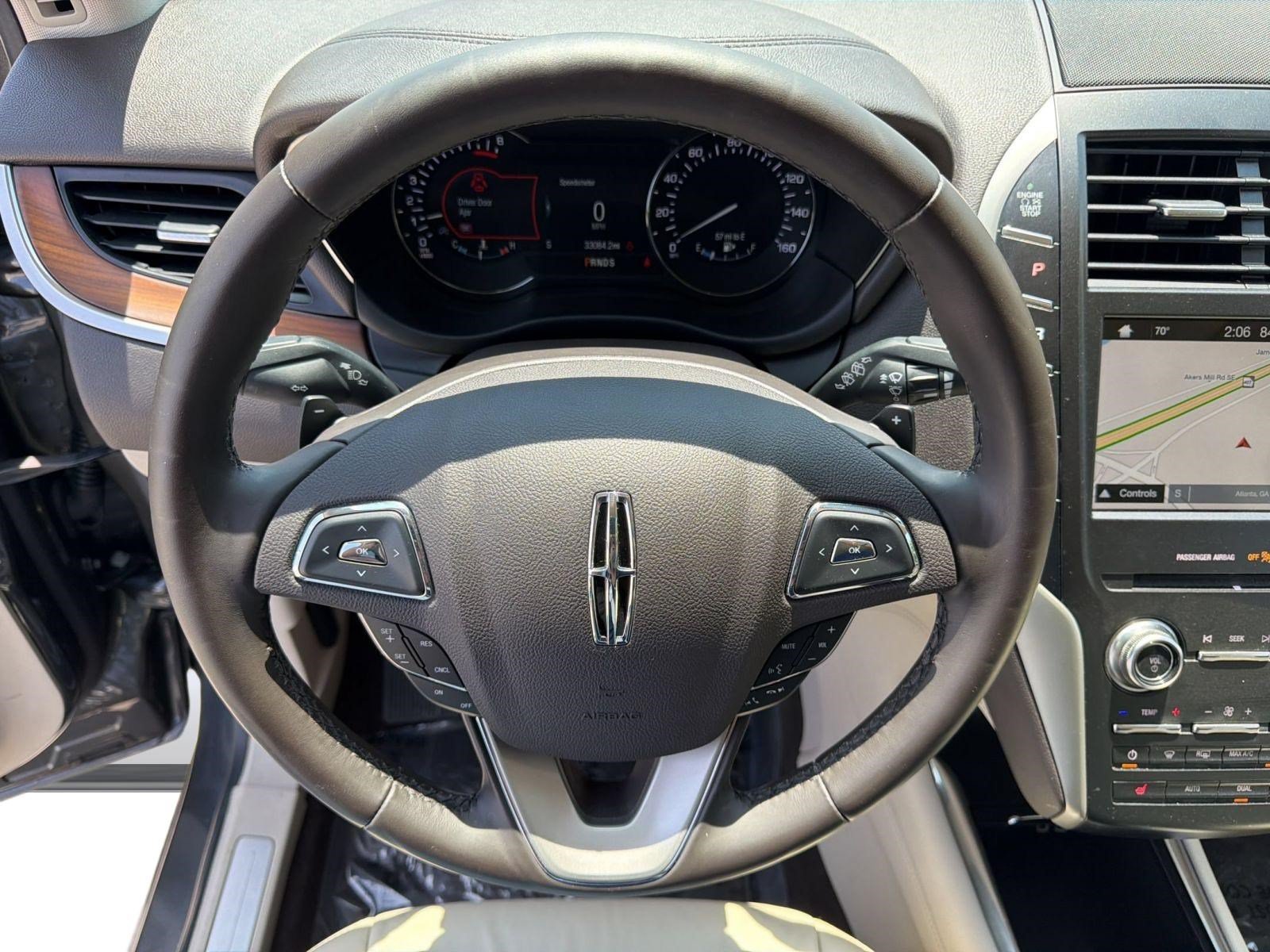Used 2019 Lincoln MKC Select w/ Select Plus Package FWD image 11