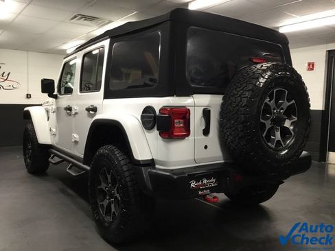 Used 2018 Jeep Wrangler Unlimited Rubicon AWD/4WD image 8