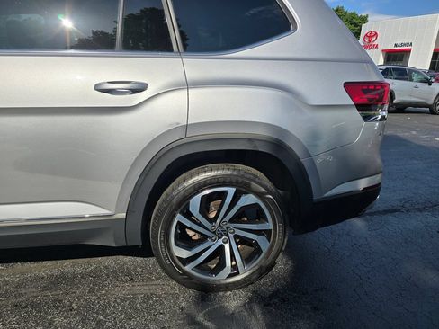 Used 2023 Volkswagen Atlas SEL AWD/4WD image 4