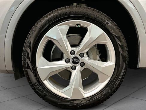 Certified 2025 Audi Q5 2.0T Premium Plus w/ Premium Plus Package image 10