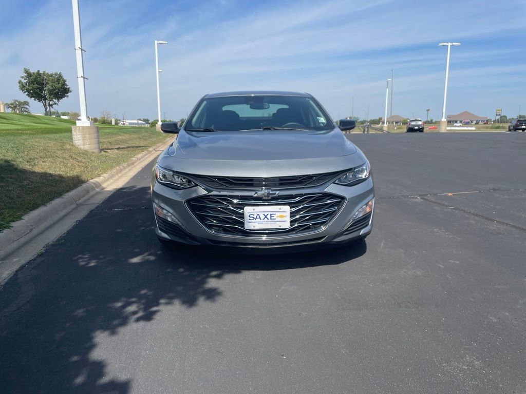 Used 2025 Chevrolet Malibu LT FWD image 8