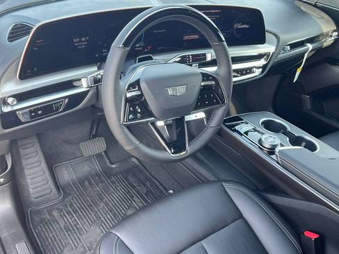 New 2026 Cadillac Lyriq Sport AWD/4WD image 15
