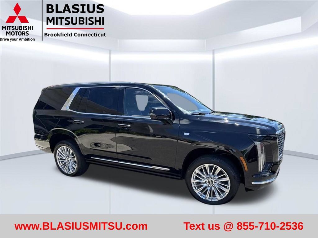 Used 2026 Cadillac Escalade Luxury AWD/4WD image 12