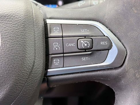 Used 2023 Jeep Compass Limited w/ Elite Group AWD/4WD image 15