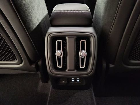 New 2026 Volvo XC40 B5 Ultra w/ Climate Package AWD/4WD image 30