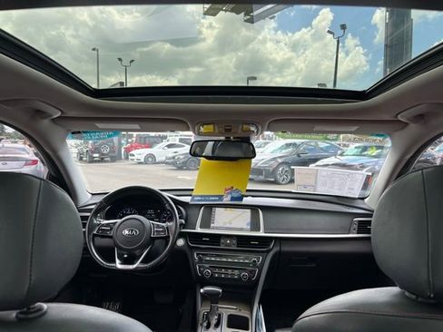 Used 2019 Kia Optima SX image 39