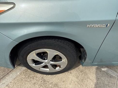 Used 2013 Toyota Prius Three FWD image 2