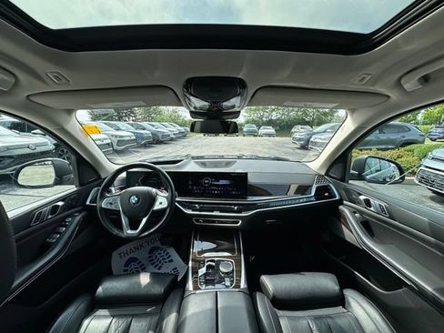 Used 2025 BMW X7 xDrive40i AWD/4WD image 13