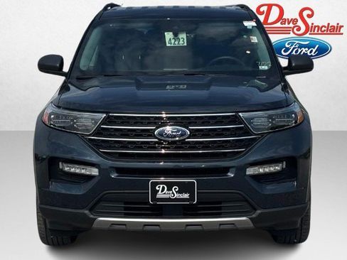 Used 2024 Ford Explorer XLT w/ Equipment Group 202A AWD/4WD image 2