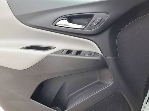 Used 2023 Chevrolet Equinox LS w/ LPO, Floor Liner Package image 17