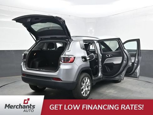 Used 2022 Jeep Compass Latitude AWD/4WD image 57