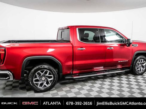 Used 2022 GMC Sierra 1500 SLT w/ SLT Premium Plus Package image 2