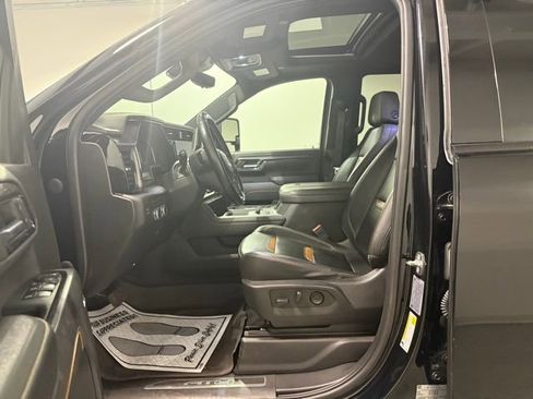 Used 2024 GMC Sierra 2500 AT4 w/ AT4 Premium Plus Package image 11