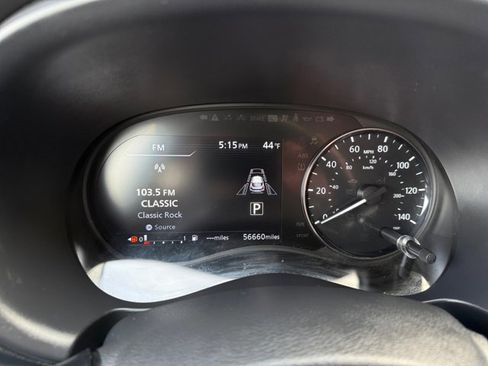 Used 2021 Nissan Kicks SR image 16