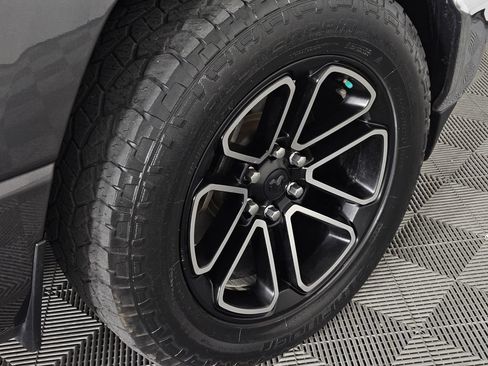 Used 2020 RAM 1500 Lone Star RWD image 5