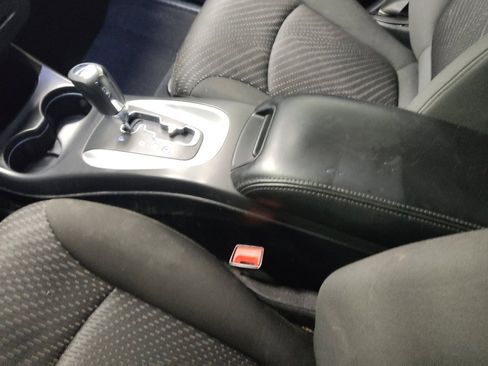 Used 2019 Dodge Journey SE image 26