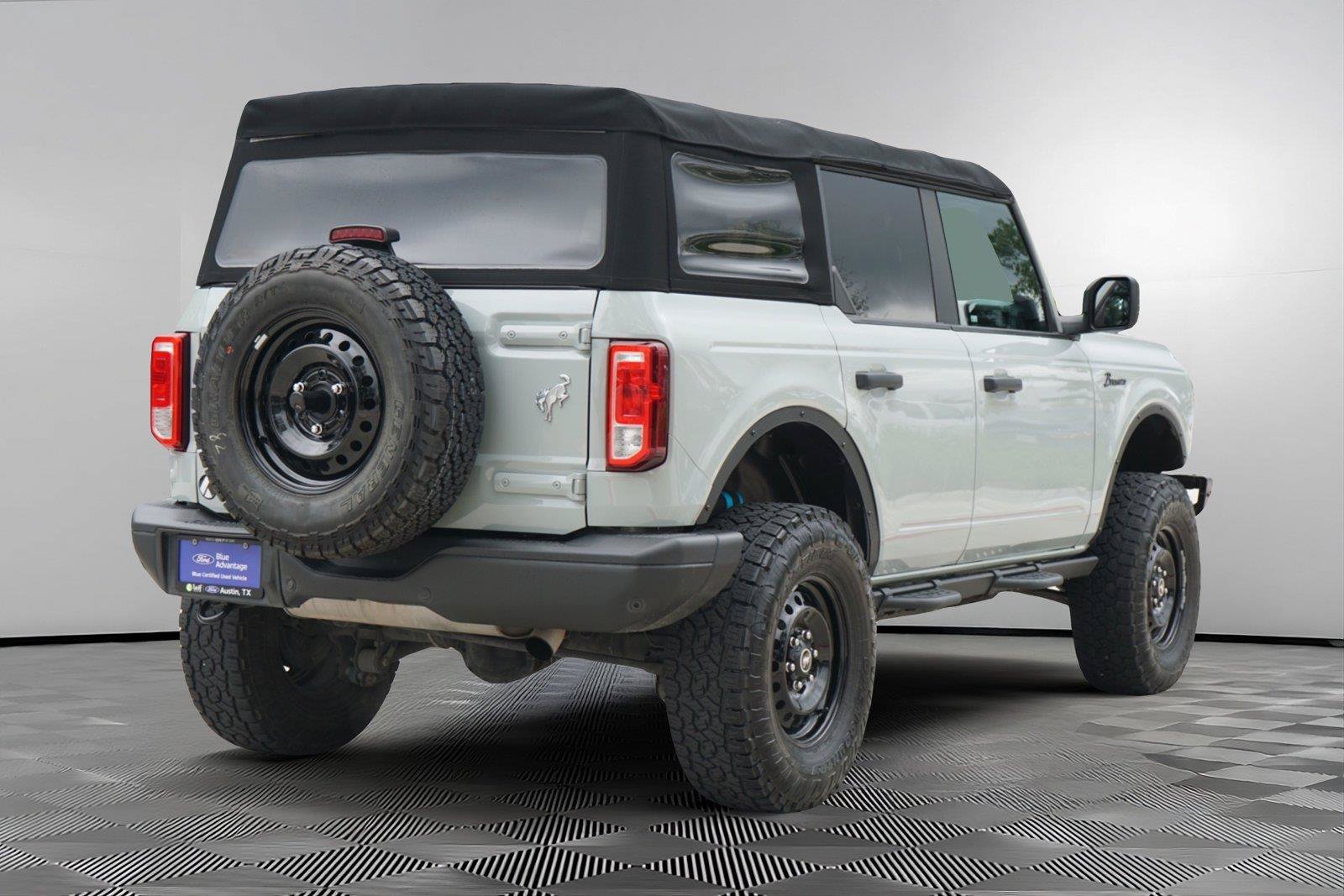 Used 2022 Ford Bronco Black Diamond AWD/4WD image 5