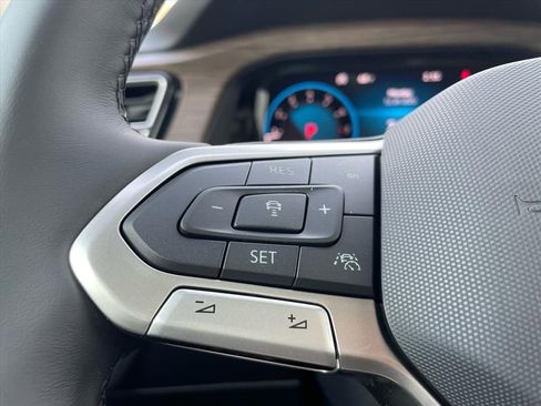 New 2026 Volkswagen Atlas SEL Premium R-Line AWD/4WD image 5