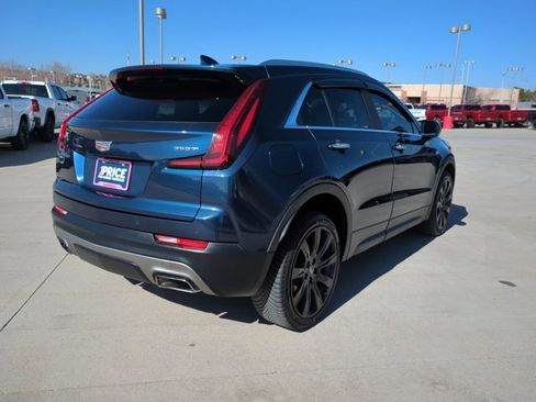 Used 2020 Cadillac XT4 Premium Luxury w/ Cold Weather Package FWD image 5