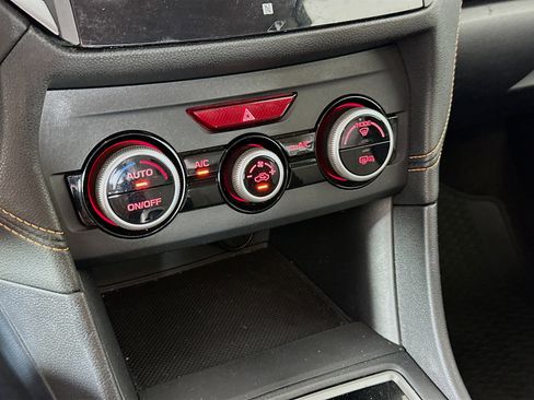 Used 2018 Subaru Crosstrek 2.0i Limited image 22