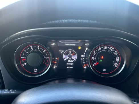 Used 2019 Dodge Challenger SXT image 23