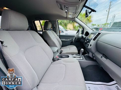 Used 2018 Nissan Frontier SV RWD image 15