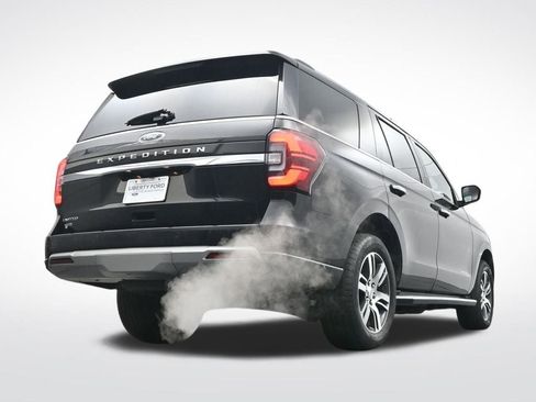 Used 2023 Ford Expedition Limited image 37
