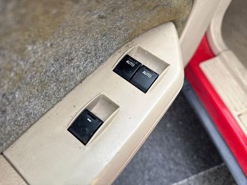 Used 2008 Ford Mustang Deluxe image 19