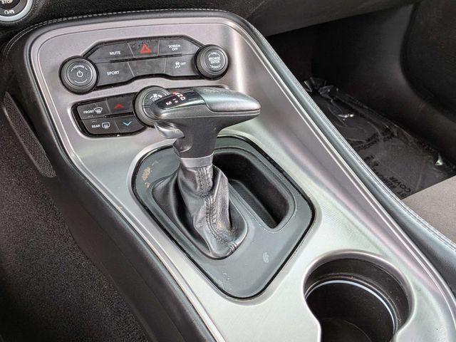 Used 2023 Dodge Challenger SXT RWD image 18