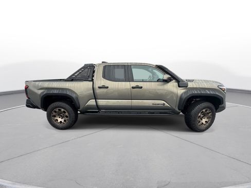 Certified 2025 Toyota Tacoma 4x4 Double Cab Hybrid image 5