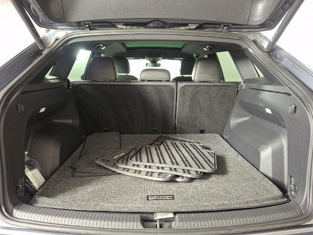 Used 2024 Volkswagen Atlas Cross Sport SE AWD/4WD image 29