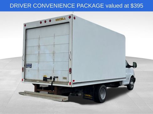 Used 2018 Chevrolet Express 4500 w/ Driver Convenience Package image 2