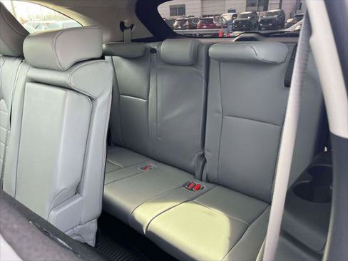 Used 2026 Toyota Highlander XLE image 14