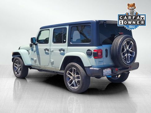 Used 2024 Jeep Wrangler Unlimited w/ Convenience Group AWD/4WD image 6