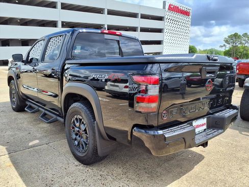 Used 2023 Nissan Frontier PRO-4X w/ Pro-4X Premium Package image 3