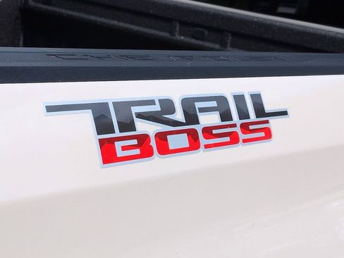 New 2026 Chevrolet Silverado 1500 Custom Trail Boss AWD/4WD image 7