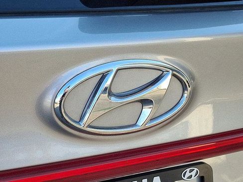 Certified 2023 Hyundai Santa Fe SEL w/ Premium Package image 31