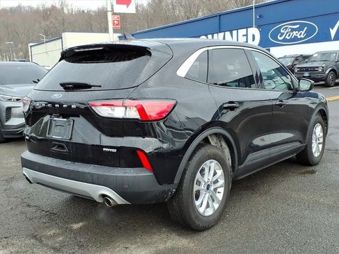 Certified 2022 Ford Escape SE image 6
