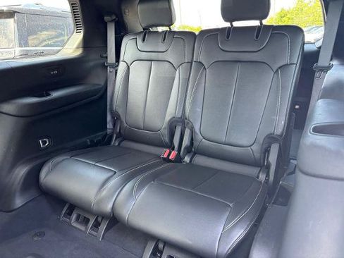 Used 2024 Jeep Grand Cherokee L Limited AWD/4WD image 23