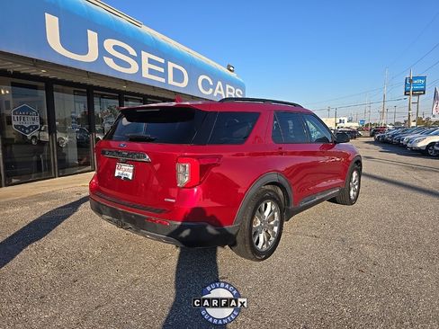 Used 2020 Ford Explorer XLT w/ Equipment Group 202A image 15