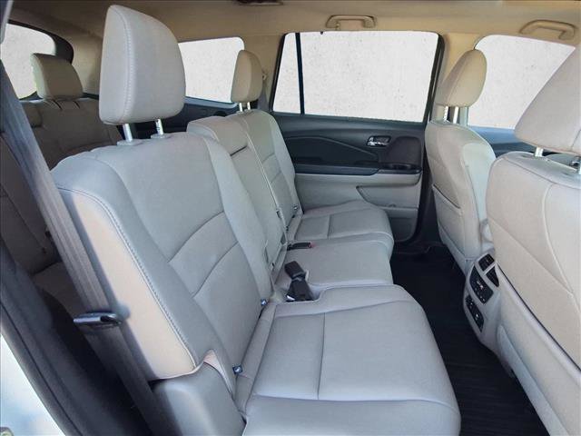 Used 2016 Honda Pilot Touring image 21