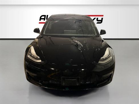 Used 2020 Tesla Model 3 image 2