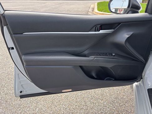 Used 2023 Toyota Camry XSE image 13