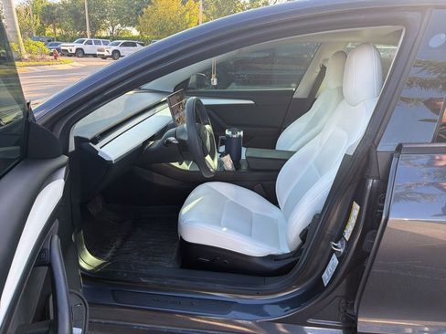 Used 2021 Tesla Model 3 Long Range image 3