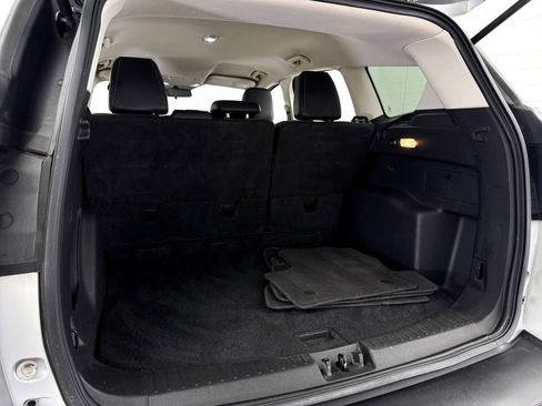 Used 2018 Ford Escape SE w/ SE Sport Appearance Package FWD image 26