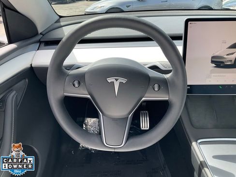 Used 2023 Tesla Model Y Performance image 38