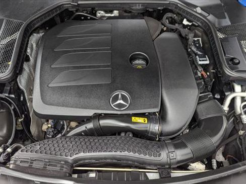 Used 2019 Mercedes-Benz C 300 4MATIC Sedan image 31