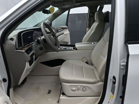 Certified 2024 Cadillac Escalade Sport Platinum w/ LPO, Floor Liner Package image 17