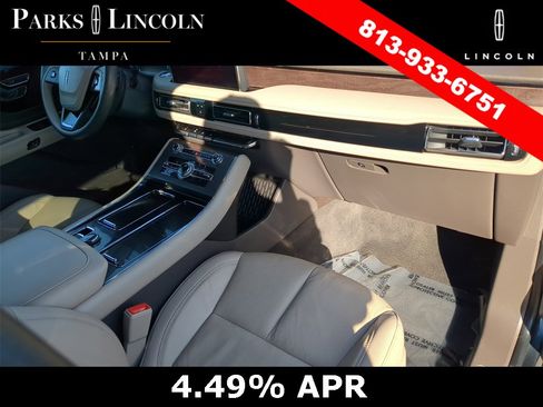 Certified 2023 Lincoln Aviator Reserve w/ Equipment Group 201A image 10